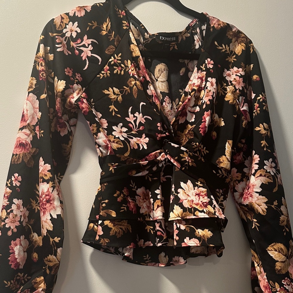 Express Black Floral Twist-Front Peplum Blouse - Black/Pink/Gold